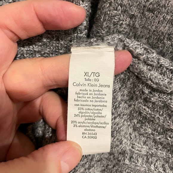 Calvin Klein Jeans grey sweater with slouchy sleeve and high low hem. Si… - Picture 4 of 5